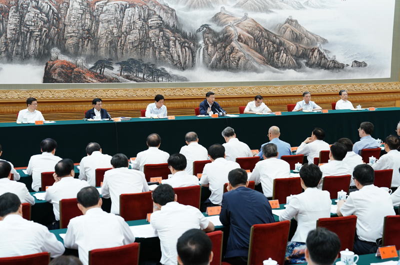 　　7月5日，中共中央總書記、國(guó)家主席、中央軍委主席習(xí)近平在北京出席深化黨和國(guó)家機(jī)構(gòu)改革總結(jié)會(huì)議并發(fā)表重要講話。新華社記者 王曄 攝